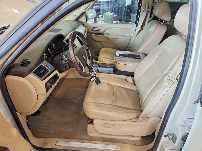 2013 Cadillac Escalade VIN 1GYS4HEF9DR102000 COPART salvage auction — HAIL, IA - CERTIFICATE OF TITLE, sold $900 on 2026-08-03 (photo 7)