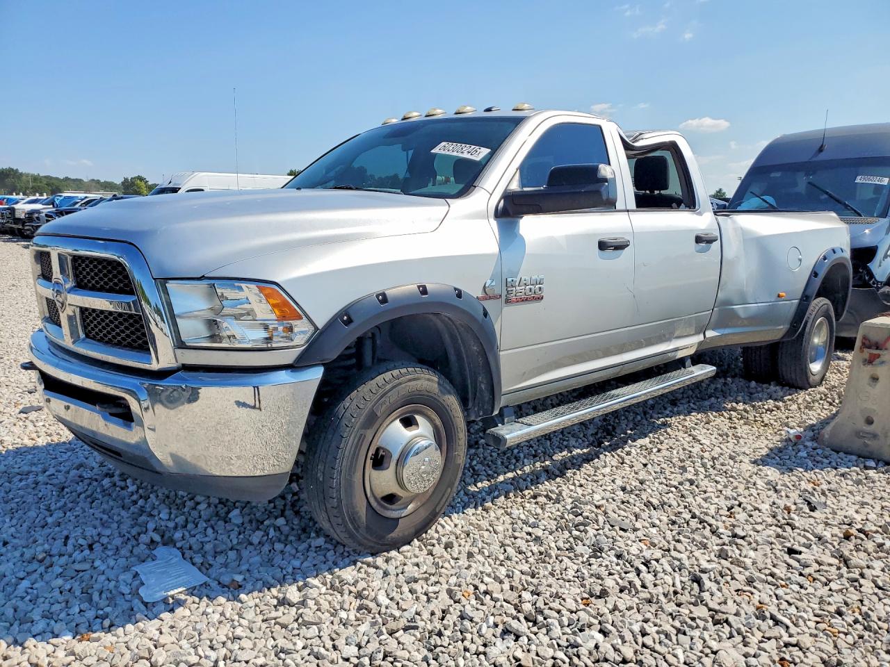 2017 Ram 3500 VIN 3C63RRGLXHG697263 — COPART salvage auction photo