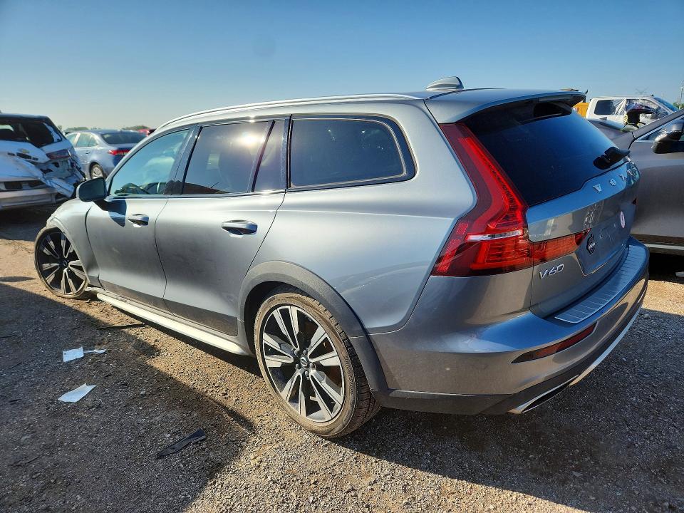 2020 Volvo V60 VIN YV4102WK3L1044949 COPART salvage auction — FRONT END, Il - Salvage Certificate, sold $7,100 on 2026-08-13 (photo 2)