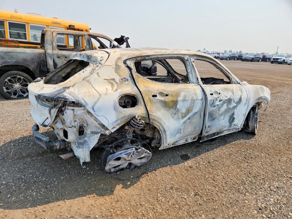 2024 Dodge Hornet VIN ZACPDFCW3R3A19792 COPART salvage auction — BURN, AB - BOS - NONREPAIRABLE, sold $175 on 2026-08-11 (photo 3)