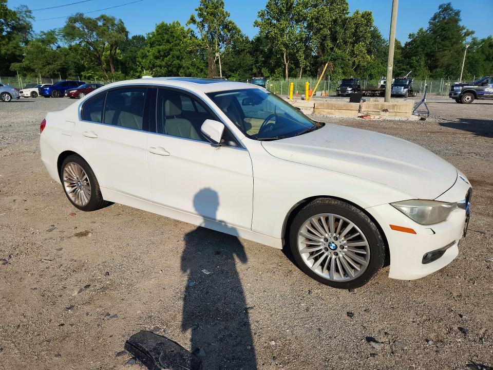 2013 BMW 3er VIN WBA3B3C54DF533016 COPART salvage auction — MECHANICAL, Md - Certificate Of Title, sold $575 on 2026-07-30 (photo 4)