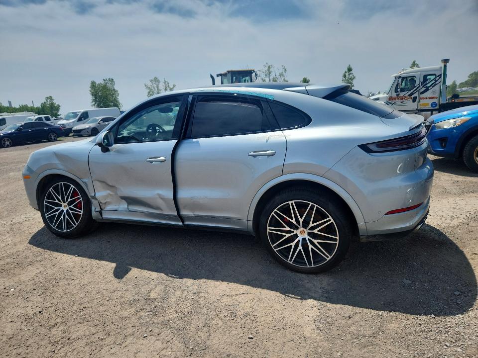 2026 Porsche Cayenne VIN WP1BL2AY1TDA50157 COPART salvage auction — WATER/FLOOD, Qc - Irrecuperable, sold $65,500 on 2026-08-04 (photo 2)