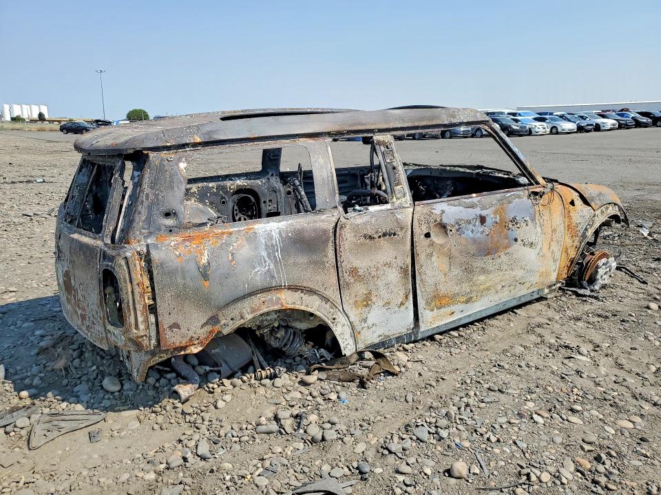 2011 Mini Cooper VIN WMWZF3C50BT188502 COPART salvage auction — BURN, Wa - Bill Of Sale-Parts Only, sold $50 on 2026-08-28 (photo 3)