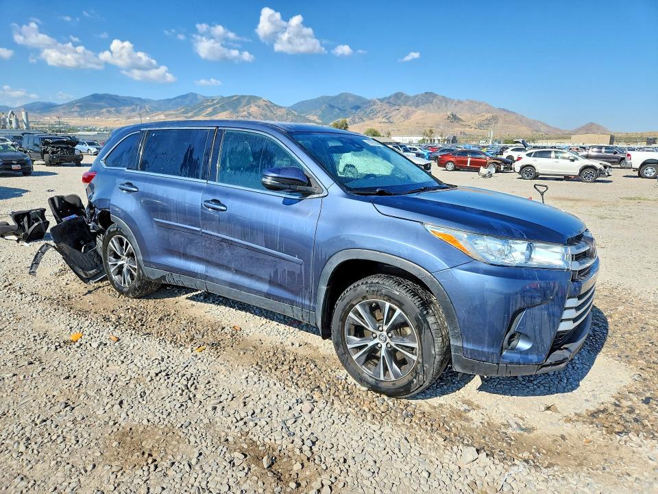 2019 Toyota Highlander VIN 5TDBZRFH6KS962495 COPART salvage auction — REAR END, Ut - Salvage Certificate, sold $7,000 on 2026-08-21 (photo 4)
