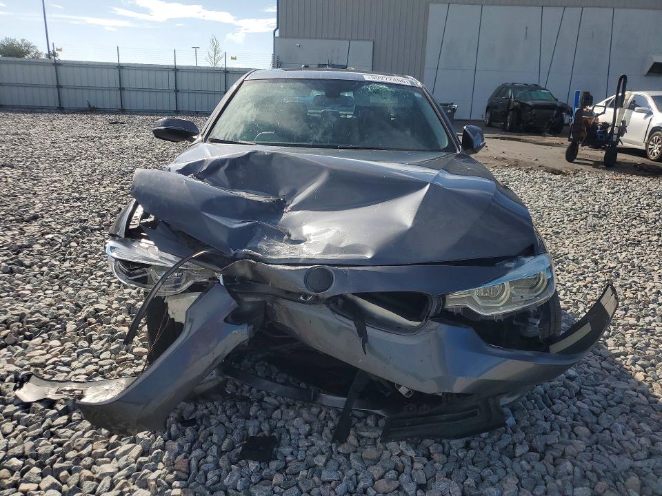 2018 BMW 3er VIN WBA8A9C59JAD28007 COPART salvage auction — FRONT END, Fl - Cert Of Title Slvg Rebuildable, sold $650 on 2026-08-12 (photo 5)