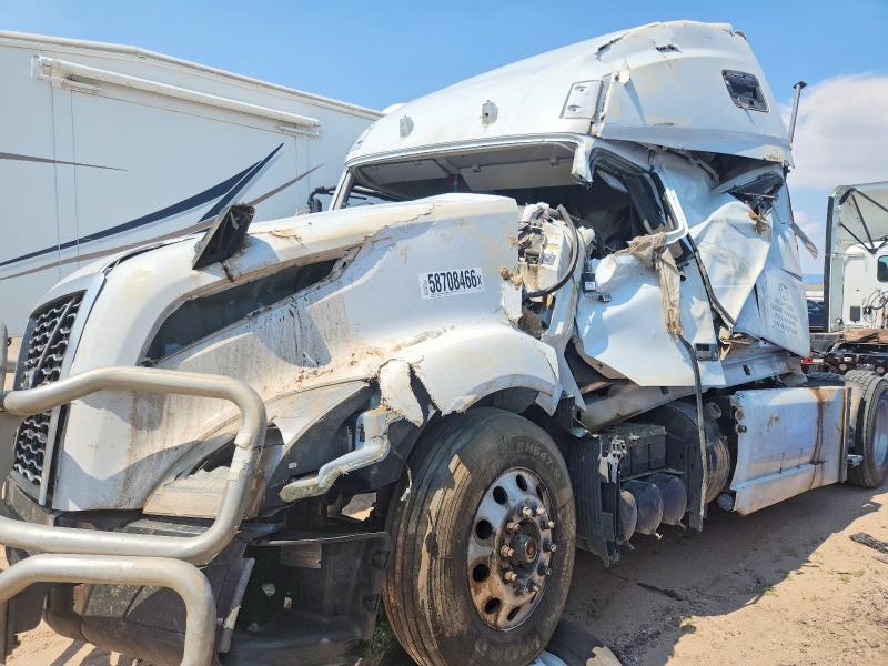 2020 Volvo VIN 4V4NC9EH5LN229690 COPART salvage auction — SIDE, Nm - Cert Of Title-Salvage, sold $2,550 on 2026-07-23 (photo 9)