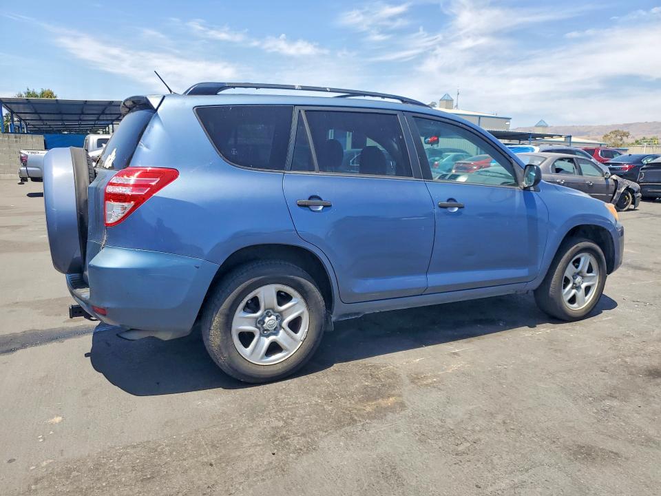 2011 Toyota Rav4 VIN JTMZF4DV1B5032724 COPART salvage auction — MINOR DENT/SCRATCHES, Ca - Dis/Dlr/Exp Only Clean Title, sold $1,500 on 2026-07-28 (photo 3)
