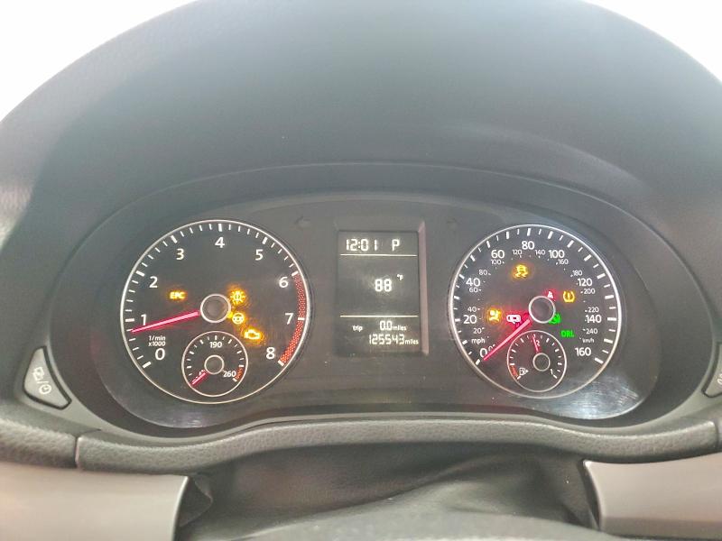2015 Volkswagen Passat VIN 1VWAT7A36FC094242 COPART salvage auction — DAMAGE HISTORY, Mi - Dlr Only - Cln Ttl Exceeds 25%, sold $475 on 2026-08-12 (photo 9)