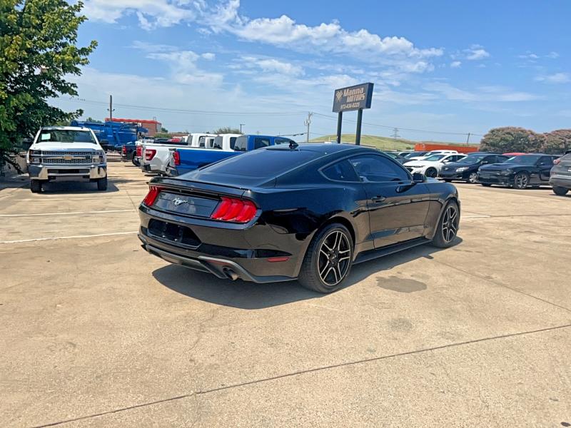 2022 Ford Mustang VIN 1FA6P8TH9N5105447 COPART salvage auction — NORMAL WEAR, Salvage Title, sold $9,800 on 2026-08-20 (photo 4)