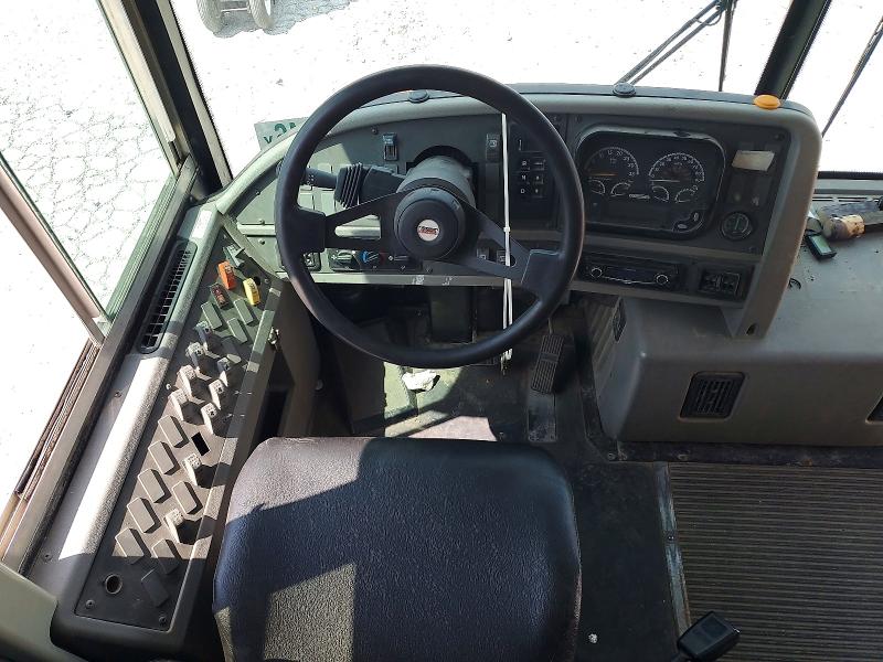 2013 Thomabuses VIN 1T7YT4E26D1162231 COPART salvage auction — MECHANICAL, MO - CERTIFICATE OF TITLE, sold $2,050 on 2026-09-10 (photo 9)