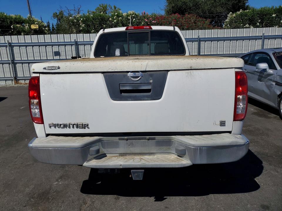 2005 Nissan Navara (frontier) VIN 1N6AD06W05C412300 COPART salvage auction — MINOR DENT/SCRATCHES, Ca - Dis/Dlr/Exp Only Clean Title, sold $400 on 2026-07-30 (photo 6)