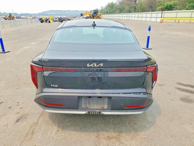 2025 Kia K4 VIN 3KPFT4DE5SE062762 COPART salvage auction — SIDE, Ct - Clean Title, sold $9,100 on 2026-07-27 (photo 6)