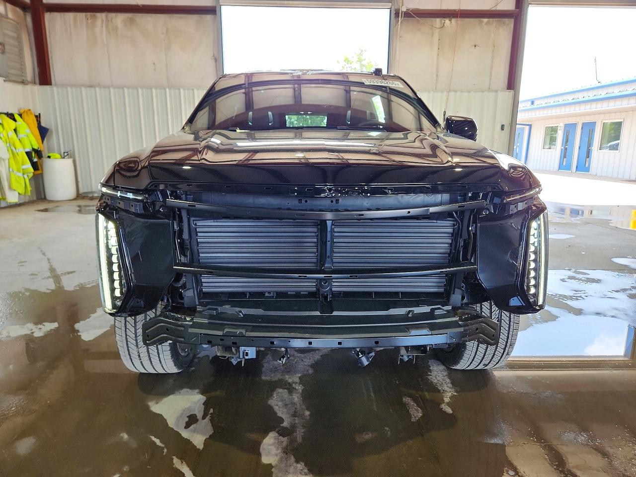 2025 Cadillac Escalade ESV VIN 1GYS9RRL4SR331561 COPART salvage auction — All Over, NY - CERTIFICATE OF TITLE, sold $67,500 on 2026-07-08 (photo 5)