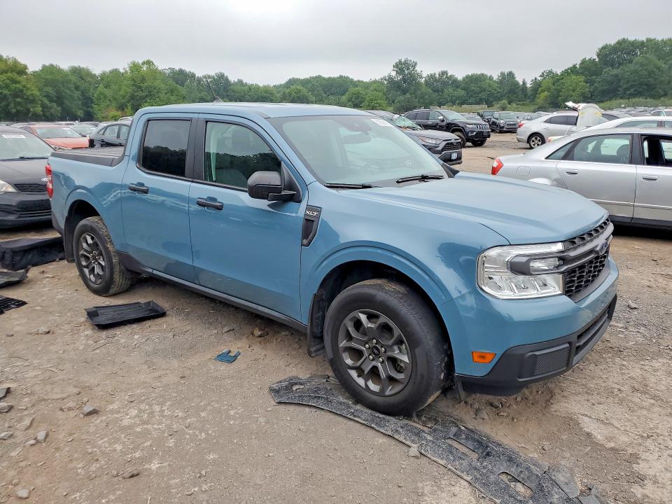 2023 Ford Maverick VIN 3FTTW8E31PRA45505 COPART salvage auction — SIDE, Pa - Certificate Of Salvage, sold $8,700 on 2026-08-31 (photo 4)