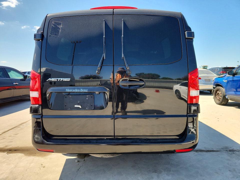 2018 Mercedes-benz Metris VIN WD4PG2EE9J3407024 COPART salvage auction — MINOR DENT/SCRATCHES, Or - Certificate Of Title, sold $9,000 on 2026-08-26 (photo 6)