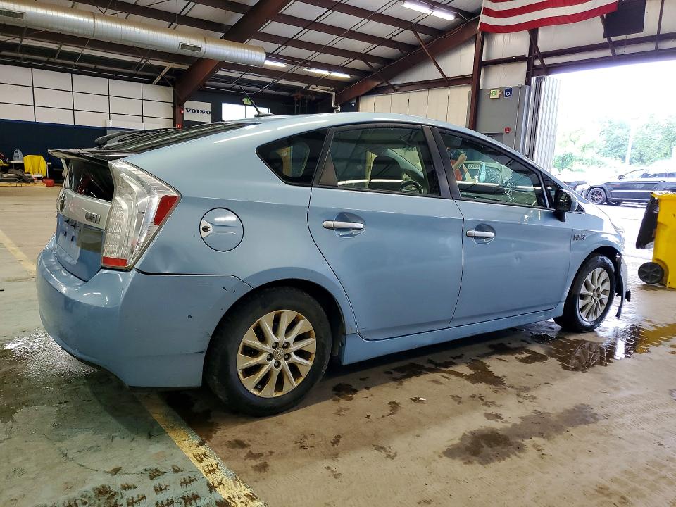 2014 Toyota Prius plug-in VIN JTDKN3DP6E3049440 COPART salvage auction — FRONT END, VT - CERTIFICATE OF TITLE, sold $2,300 on 2026-07-09 (photo 3)