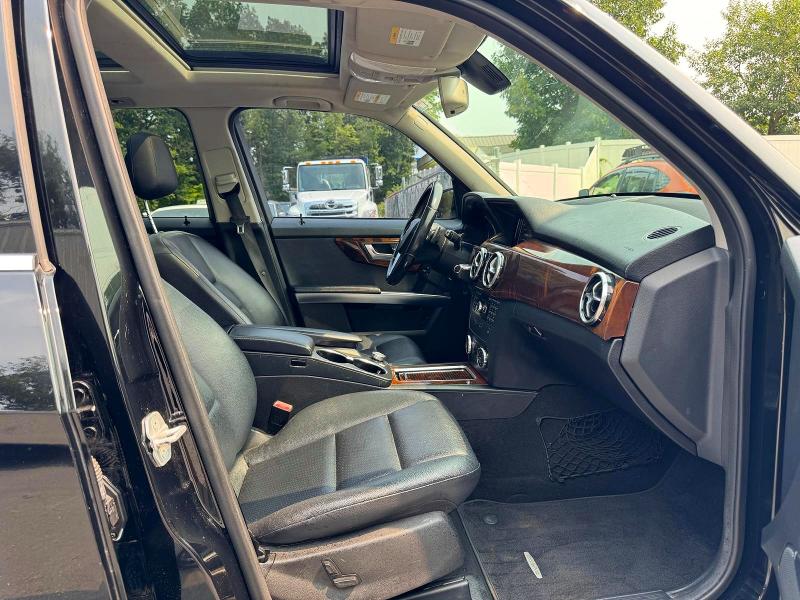 2013 Mercedes-benz Glk-klasse VIN WDCGG8JBXDF943082 COPART salvage auction — MINOR DENT/SCRATCHES, MA - CERTIFICATE OF TITLE, sold $1,550 on 2026-07-30 (photo 6)