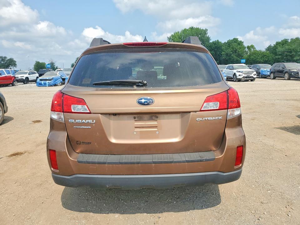 2013 Subaru Outback VIN 4S4BRCKC7D3221991 COPART salvage auction — MINOR DENT/SCRATCHES, Ia - Certificate Of Title, sold $950 on 2026-07-31 (photo 6)