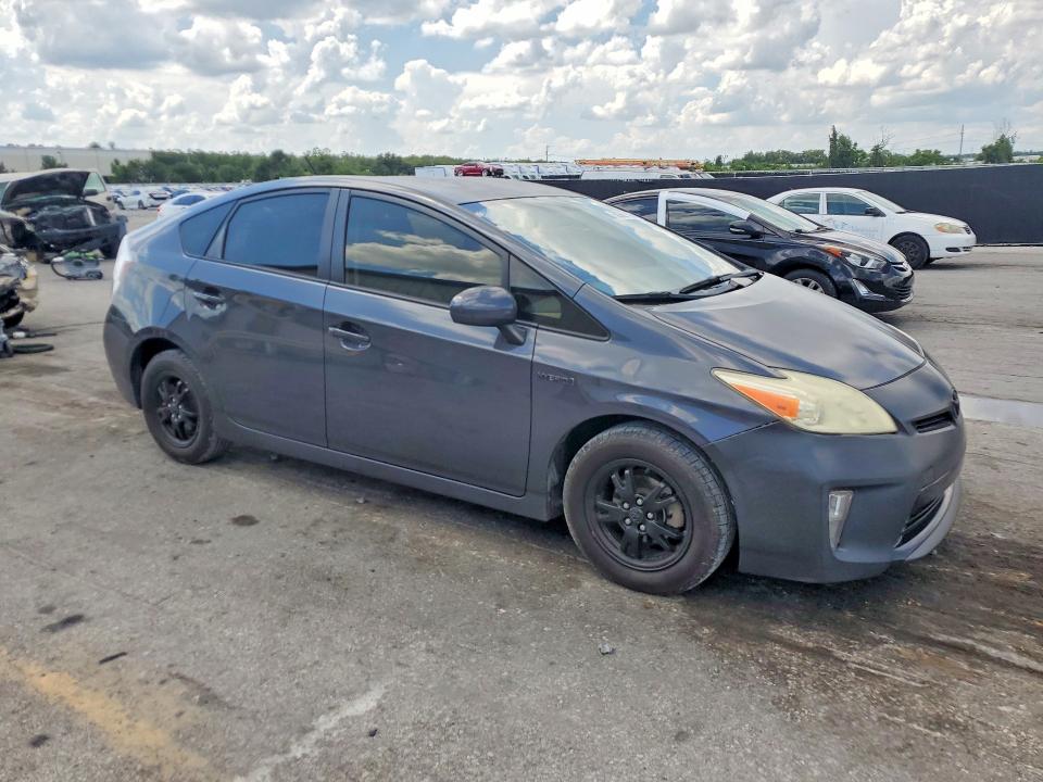 2015 Toyota Prius VIN JTDKN3DU7F1938539 COPART salvage auction — SIDE, Fl - Cert Of Title Slvg Rebuildable, sold $450 on 2026-07-14 (photo 4)
