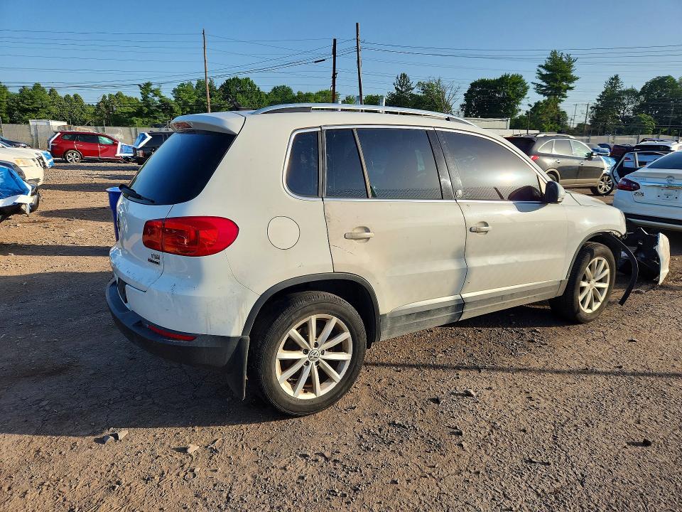 2017 Volkswagen Tiguan VIN WVGSV7AX8HK005862 COPART salvage auction — FRONT END, Pa - Certificate Of Salvage, sold $1,400 on 2026-08-12 (photo 3)