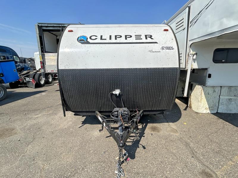 2022 Coach Clipper VIN 5ZT2CWEC0N3131676 COPART salvage auction — VANDALISM, WA - BILL OF SALE, sold $1,500 on 2026-10-01 (photo 7)