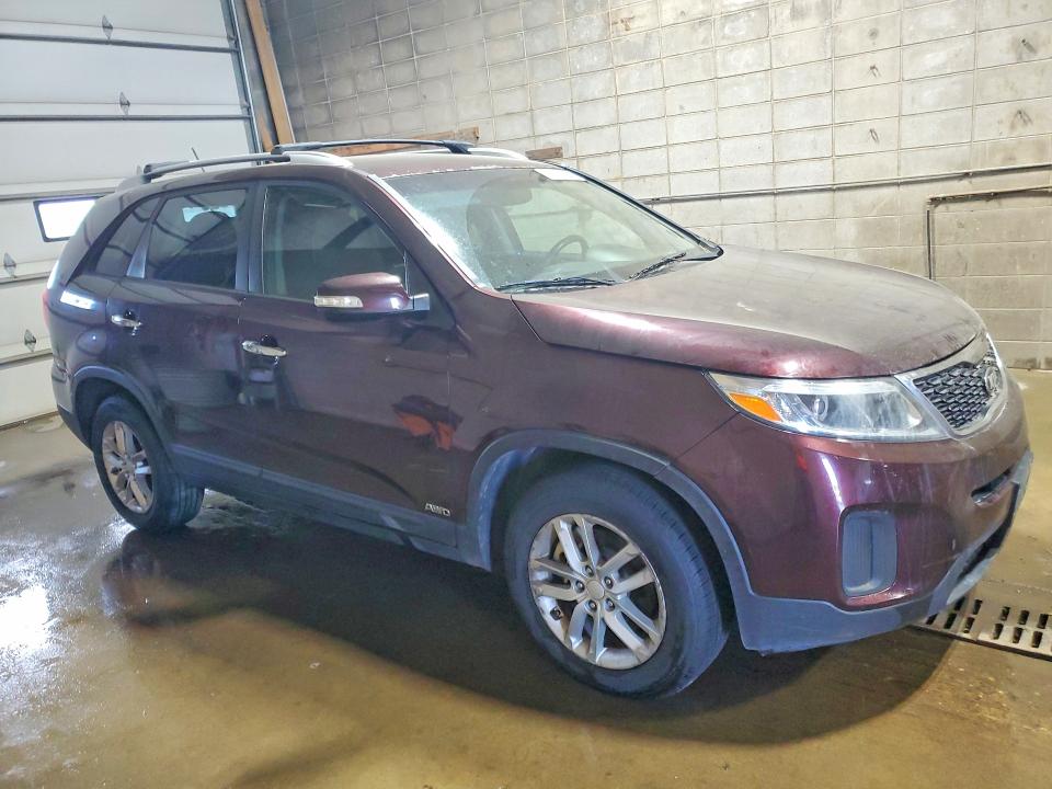 2014 Kia Sorento VIN 5XYKTDA7XEG426234 COPART salvage auction — MECHANICAL, Mn - Certificate Of Title, sold $500 on 2026-07-28 (photo 4)