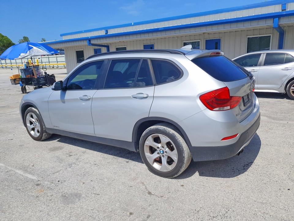 2015 BMW X1 VIN WBAVM1C54FV316422 COPART salvage auction — MINOR DENT/SCRATCHES, Fl - Certificate Of Title (P), sold $125 on 2026-07-29 (photo 2)