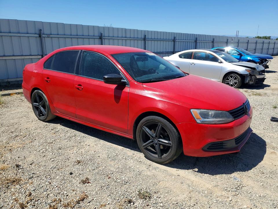 2014 Volkswagen Jetta VIN 3VW2K7AJ7EM209692 COPART salvage auction — MECHANICAL, Ca - Dis/Dlr/Exp Only Clean Title, sold $225 on 2026-07-24 (photo 4)