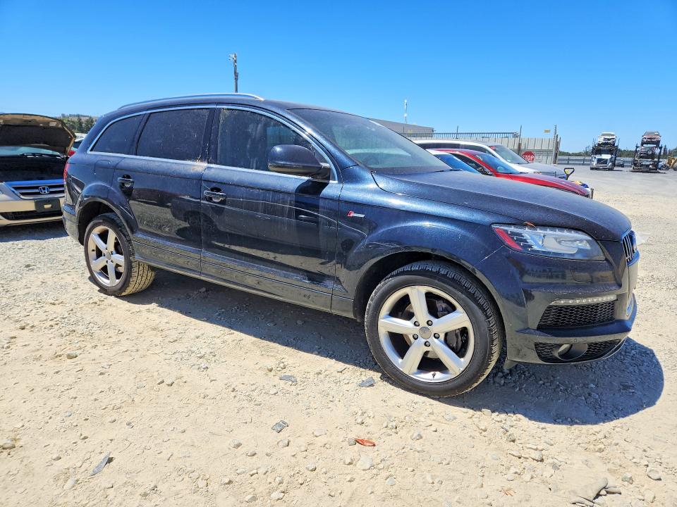 2011 Audi Q7 VIN WA1DGAFE8BD003191 COPART salvage auction — MINOR DENT/SCRATCHES, Co - Dis/Dlr/Exp Only Clean Title, sold $550 on 2026-07-28 (photo 4)