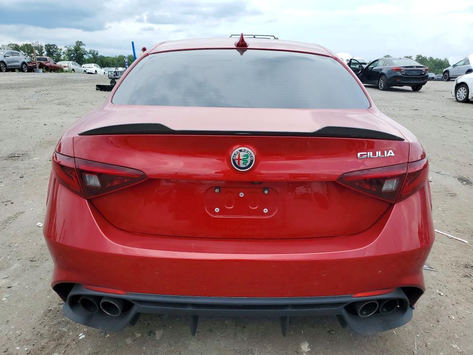 2017 Alfa romeo VIN ZARFAEAV2H7547696 COPART salvage auction — FRONT END, Va - Certificate Of Title (P), sold $15,300 on 2026-07-29 (photo 6)