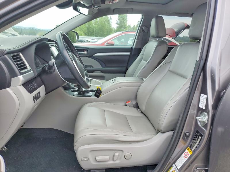 2018 Toyota Highlander VIN 5TDJZRFH8JS552971 COPART salvage auction — REAR END, WA - BILL OF SALE, sold $9,300 on 2026-07-27 (photo 7)