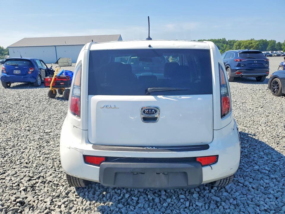 2011 Kia Soul VIN KNDJT2A24B7315126 COPART salvage auction — HAIL, Fl - Cert Of Title Slvg Rebuildable, sold $90 on 2026-07-30 (photo 6)