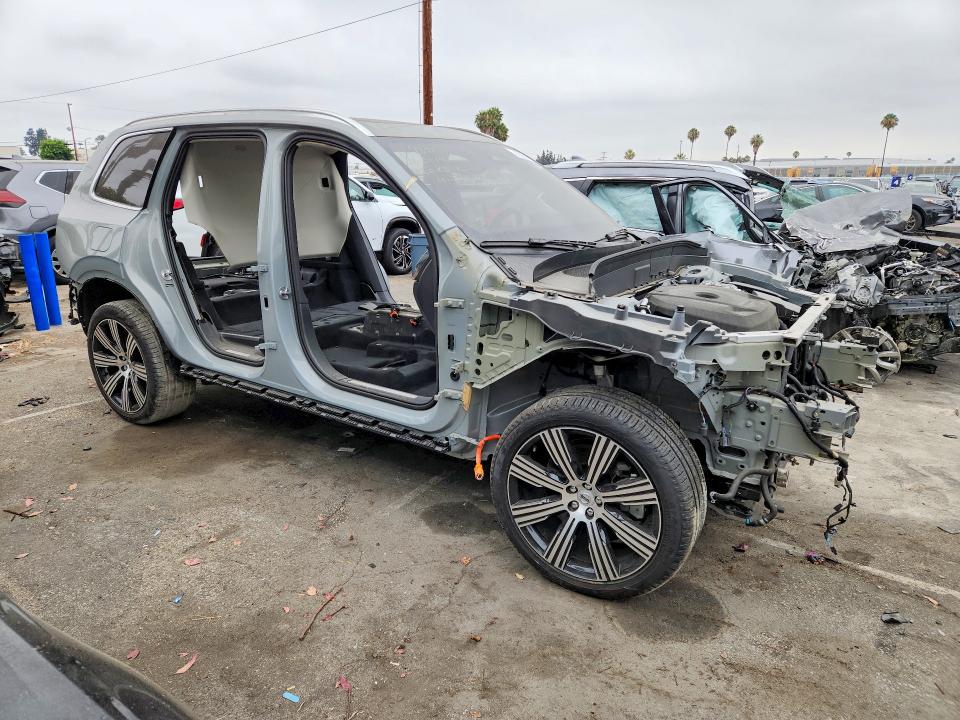 2025 Volvo Xc90 VIN YV4H60PJ3S1296884 COPART salvage auction — STRIPPED, CA - CERTIFICATE OF TITLE, sold $8,400 on 2026-07-09 (photo 4)