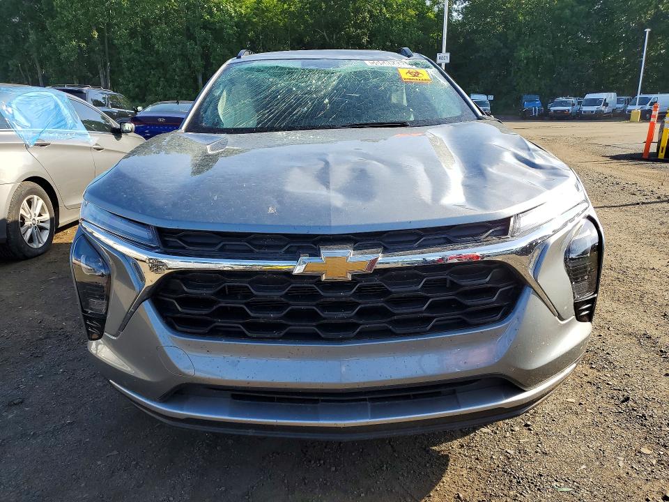 2025 Chevrolet Trax VIN KL77LHEP2SC304052 COPART salvage auction — ALL OVER, TN - SALVAGE CERTIFICATE, sold $475 on 2026-07-23 (photo 5)