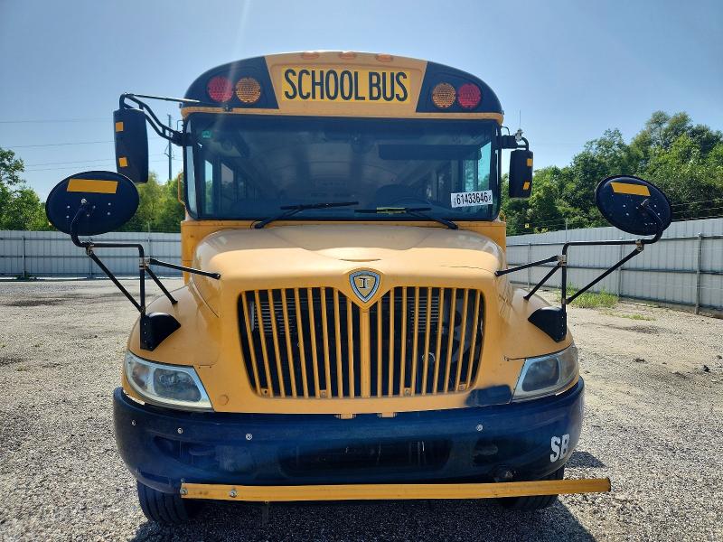 2014 Ic VIN 4DRBUAAN9EB778706 COPART salvage auction — MINOR DENT/SCRATCHES, La - Certificate Of Title, sold $1,400 on 2026-09-08 (photo 9)