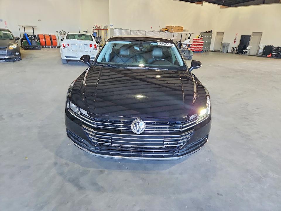 2019 Volkswagen Arteon VIN WVWAR7AN4KE028791 COPART salvage auction — WATER/FLOOD, Fl - Cert Of Title-Slvg Rebld Flood, sold $7,700 on 2026-08-10 (photo 5)