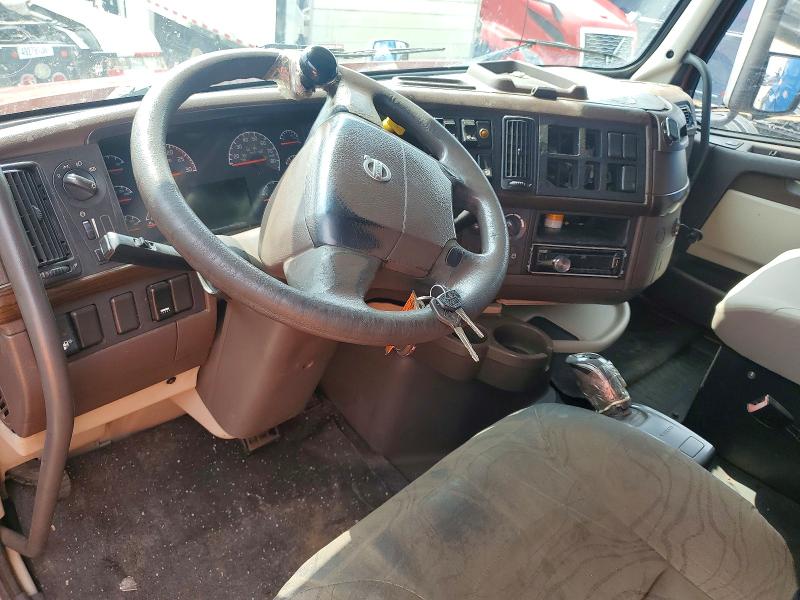 2013 Volvo VIN 4V4NC9EG9DN560328 COPART salvage auction — MINOR DENT/SCRATCHES, Mi - Certificate Of Title, sold $3,000 on 2026-08-11 (photo 8)