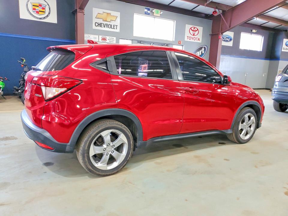 2018 Honda Hr-v VIN 3CZRU6H34JM722884 COPART salvage auction — MINOR DENT/SCRATCHES, RI - CERTIFICATE OF TITLE (P), sold $4,200 on 2026-07-17 (photo 3)
