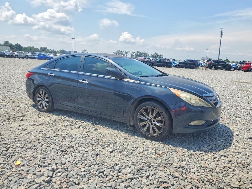 2011 Hyundai Sonata VIN 5NPEC4AC7BH282771 COPART salvage auction — MINOR DENT/SCRATCHES, Fl - Certificate Of Title, sold $450 on 2026-07-29 (photo 4)