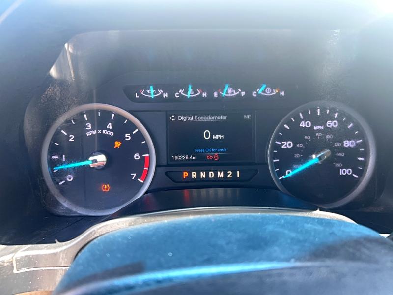2019 Ford F250 VIN 1FD7X2B69KED70727 COPART salvage auction — MINOR DENT/SCRATCHES, Tx - Certificate Of Title (P), sold $2,750 on 2026-07-09 (photo 8)