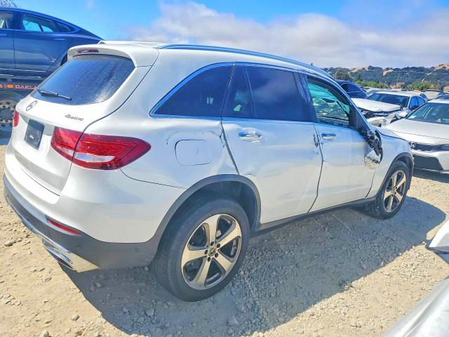 2019 Mercedes-benz Glc VIN WDC0G4KBXKV123032 COPART salvage auction — ROLLOVER, Ca - Salvage Certificate, sold $2,950 on 2026-08-13 (photo 3)