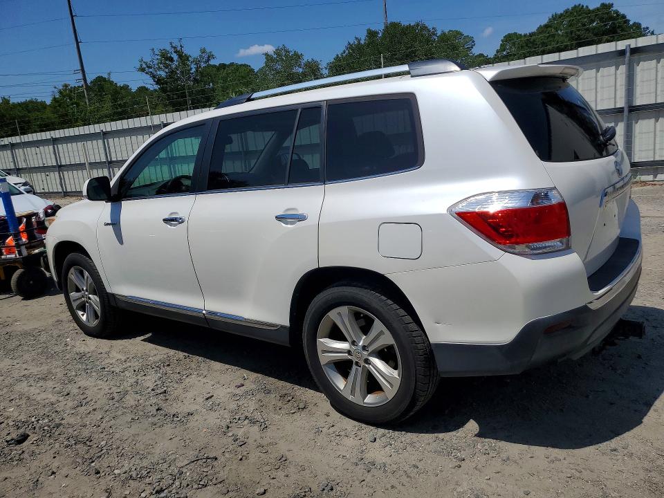 2013 Toyota Highlander VIN 5TDDK3EH8DS211008 COPART salvage auction — MINOR DENT/SCRATCHES, Sc - Certificate Of Title, sold $4,350 on 2026-07-27 (photo 2)