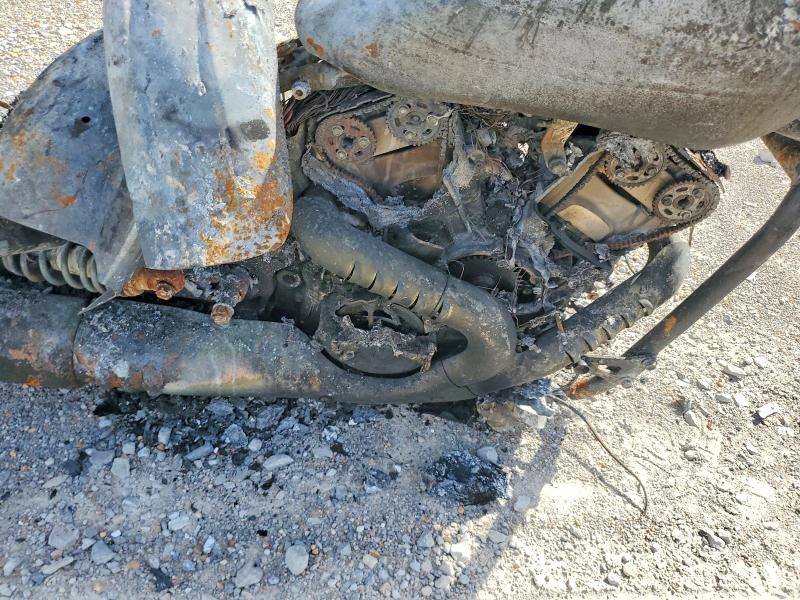 2025 Indian motorcycle co. Scout VIN 56KSCC615S3207836 COPART salvage auction — BURN, MS - CERT OF TITLE-SALVAGED (P), sold $10 on 2026-09-18 (photo 9)