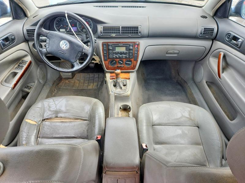 2005 Volkswagen Passat VIN WVWAD63B85E067433 COPART salvage auction — REAR END, TN - SALVAGE CERTIFICATE, sold $200 on 2026-08-19 (photo 8)