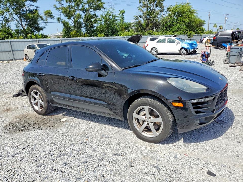 2015 Porsche Macan VIN WP1AB2A54FLB43530 COPART salvage auction — MINOR DENT/SCRATCHES, Fl - Certificate Of Title, sold $6,600 on 2026-07-24 (photo 4)