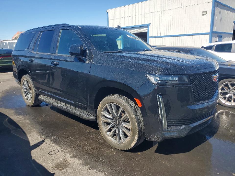 2023 Cadillac Escalade VIN 1GYS4EKL3PR545322 COPART salvage auction — MINOR DENT/SCRATCHES, NV - CERTIFICATE OF TITLE, sold $60,000 on 2026-07-28 (photo 4)