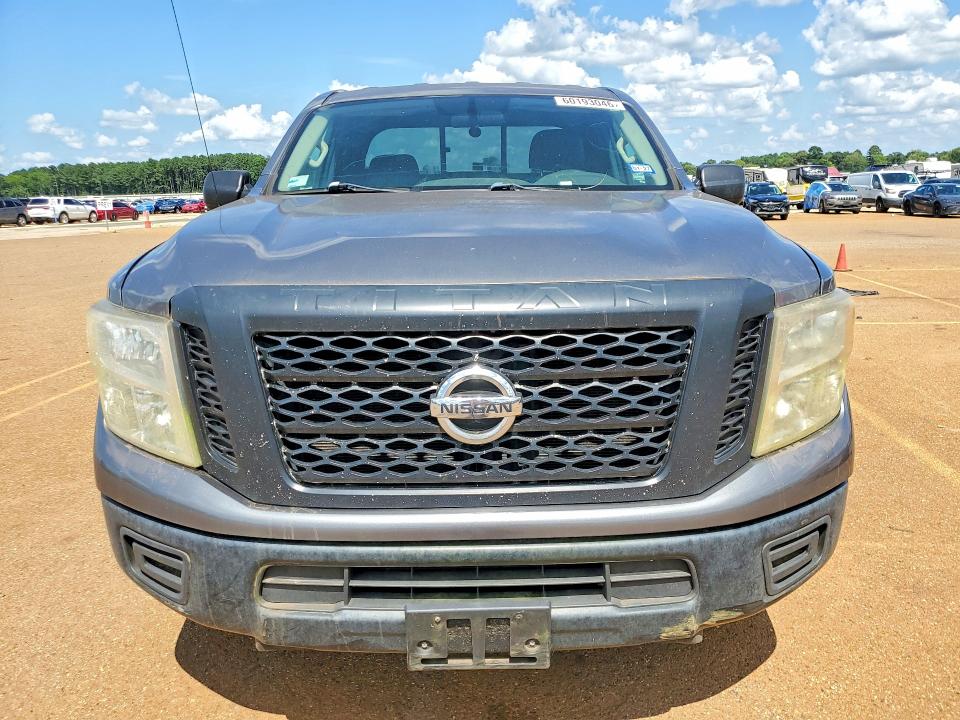 2017 Nissan TITAN VIN 1N6BA1C37HN561812 COPART salvage auction — MINOR DENT/SCRATCHES, TX - CERTIFICATE OF TITLE, sold $4,200 on 2026-08-03 (photo 5)