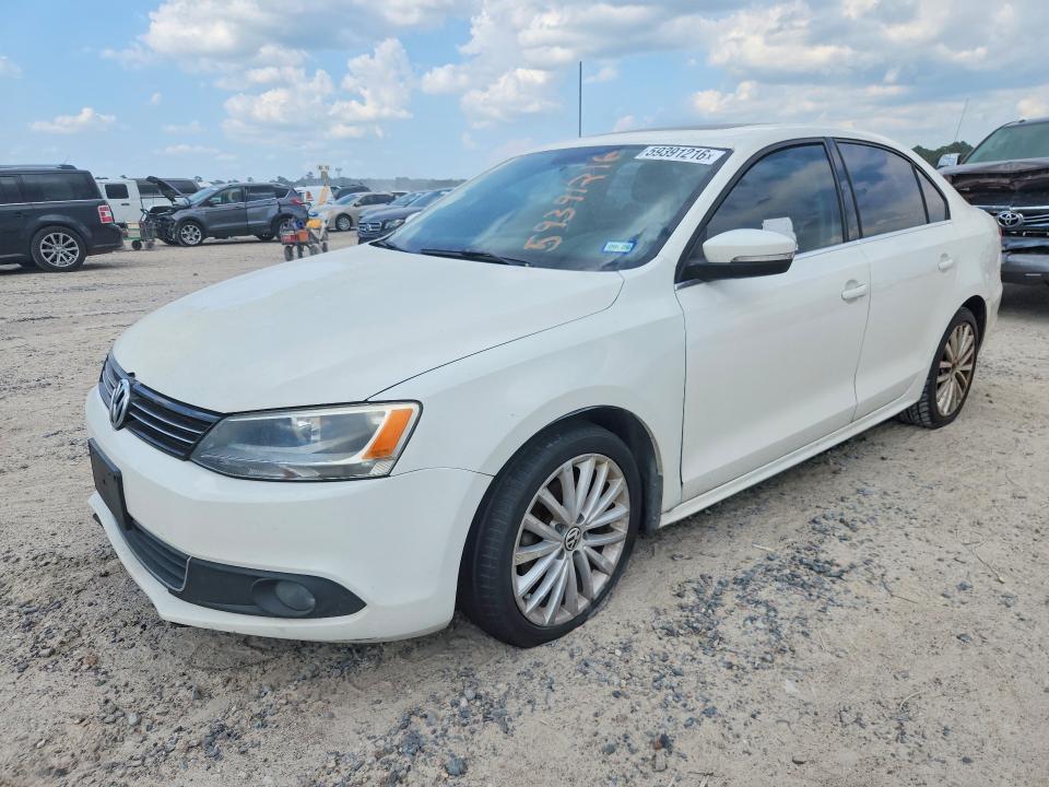 2014 Volkswagen Jetta VIN 3VWL07AJ1EM212999 COPART salvage auction — MINOR DENT/SCRATCHES, Mt - Certificate Of Title, sold $1,550 on 2026-07-17 (photo 1)