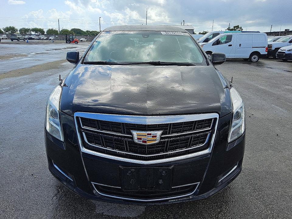 2017 Cadillac Xts VIN 2GEXG6U38H9550184 COPART salvage auction — MINOR DENT/SCRATCHES, Fl - Certificate Of Title, sold $6,100 on 2026-07-30 (photo 5)
