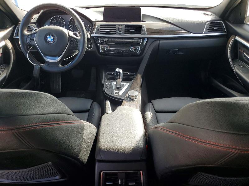2017 BMW 3er VIN WBA8E1C3XHA158560 COPART salvage auction — MINOR DENT/SCRATCHES, Tx - Certificate Of Title (P), sold $4,700 on 2026-07-30 (photo 8)